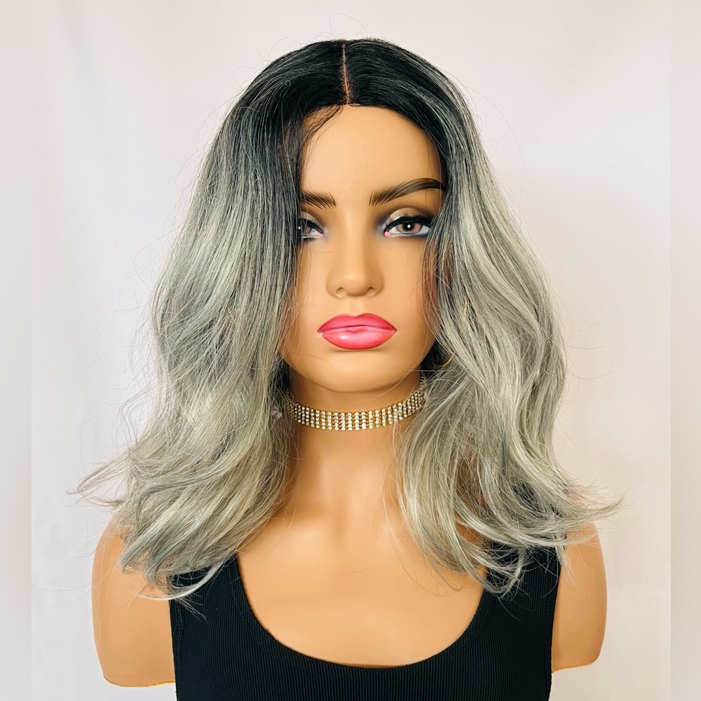 So Pretty is this Grey Mix Color “Put On & Go” Swiss Lace Part Wig 🩶